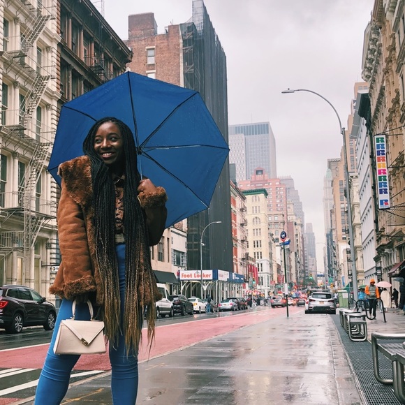 Meet your Posher, Myiah - Picture 1 of 1